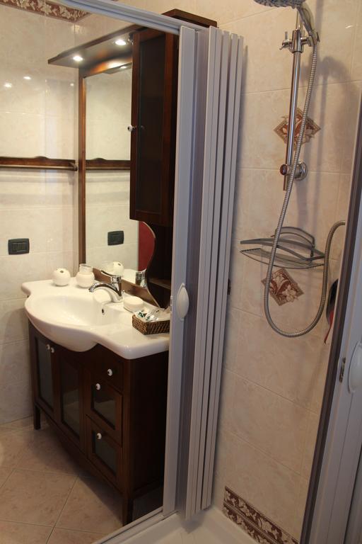 ホテル Colle Sul Mare テルモリ 部屋 写真